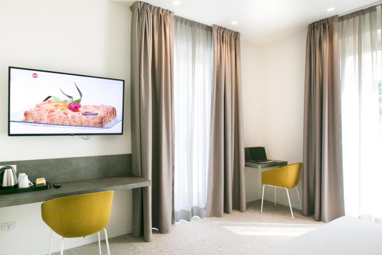 Hotel Cristallo سينِغاليا المظهر الخارجي الصورة