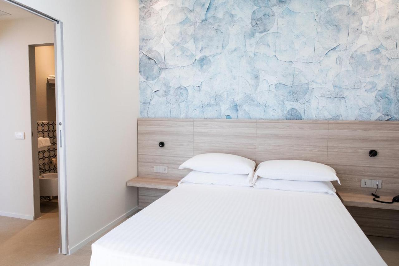 Hotel Cristallo سينِغاليا المظهر الخارجي الصورة