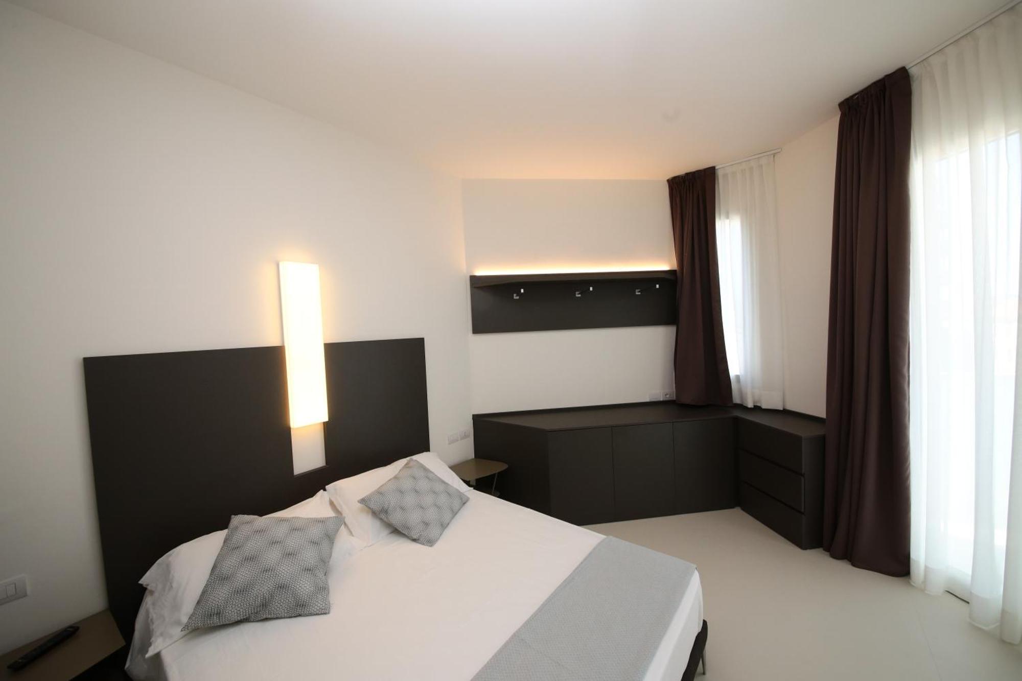 Hotel Cristallo سينِغاليا الغرفة الصورة